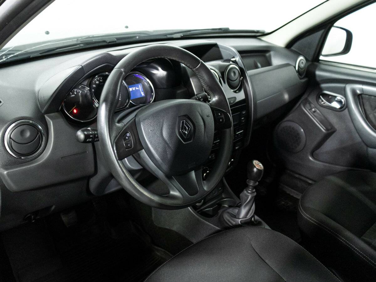 Renault Duster б/у, 2017, Механическая. Фото: #10