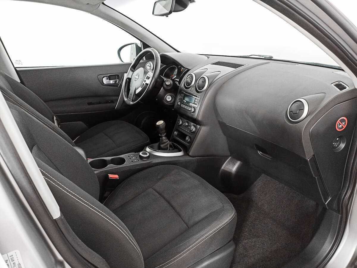 Nissan Qashqai б/у, 2012, Механическая. Фото: #8