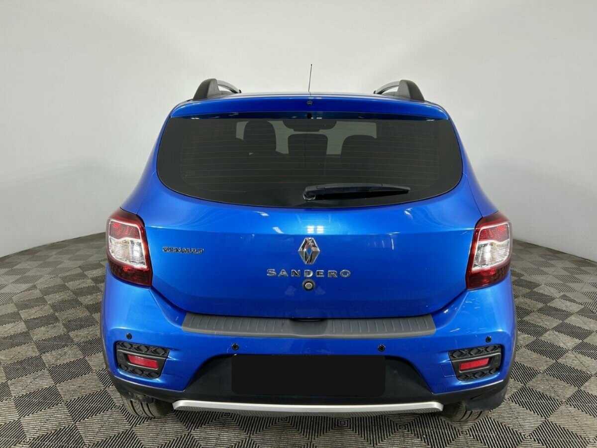 Renault Sandero б/у, 2016, Автоматическая. Фото: #2