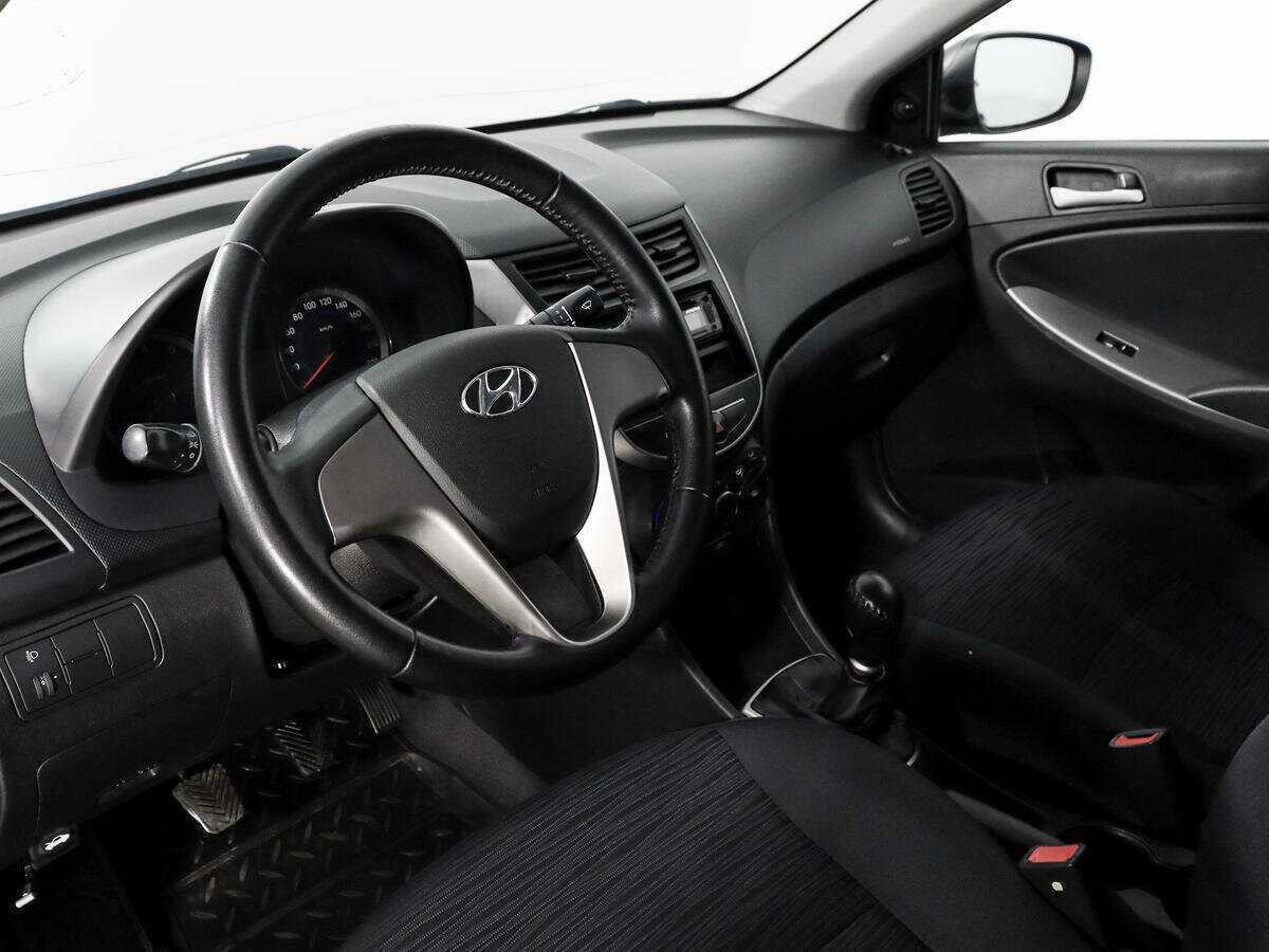 Hyundai Solaris б/у, 2014, Механическая. Фото: #8