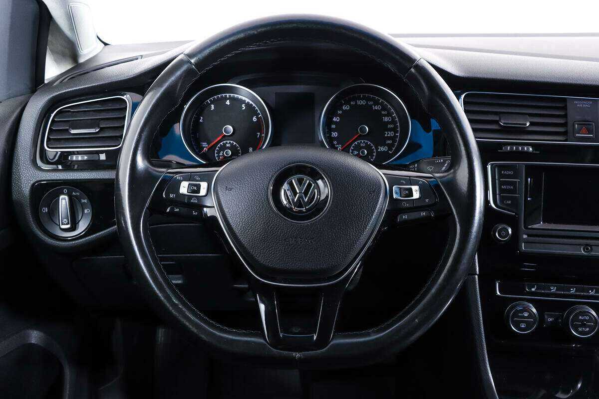 Volkswagen Golf б/у, 2013, Роботизированная. Фото: #13