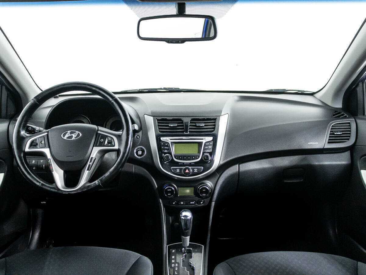 Hyundai Solaris б/у, 2013, Автоматическая. Фото: #12