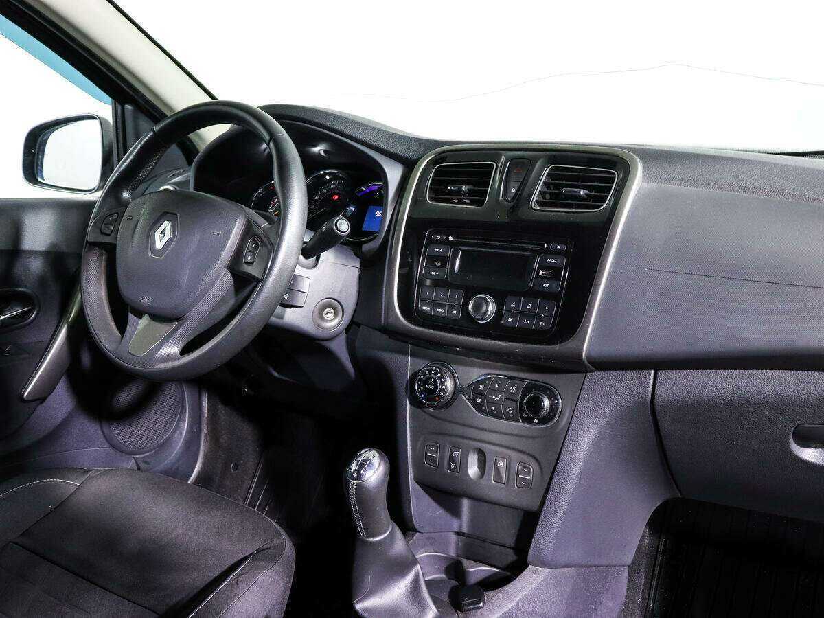 Renault Sandero б/у, 2016, Механическая. Фото: #6