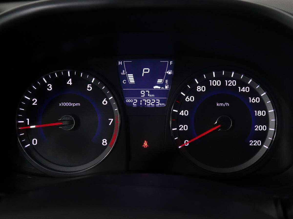 Hyundai Solaris б/у, 2012, Автоматическая. Фото: #8