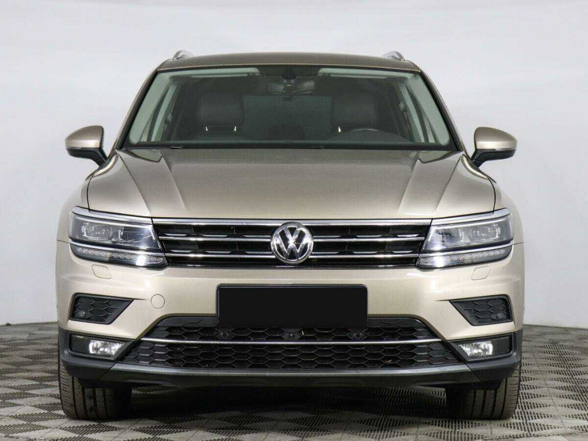 Volkswagen Tiguan б/у, 2017, Роботизированная. Фото: #1