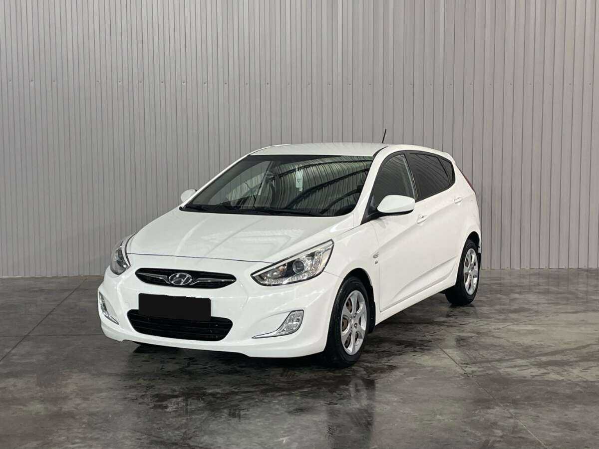 Hyundai Solaris б/у, 2014, Механическая. Посмотреть фото