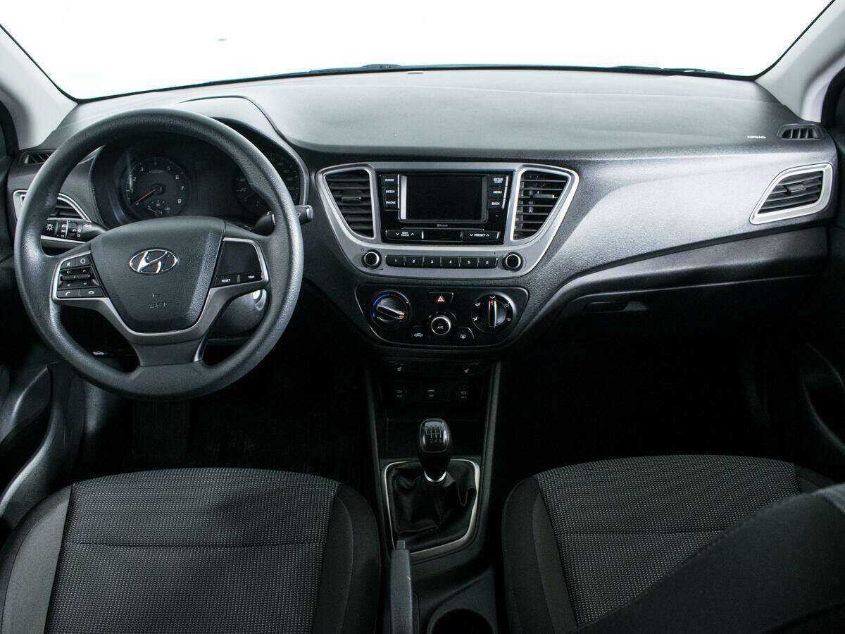Hyundai Solaris б/у, 2021, Механическая. Фото: #11