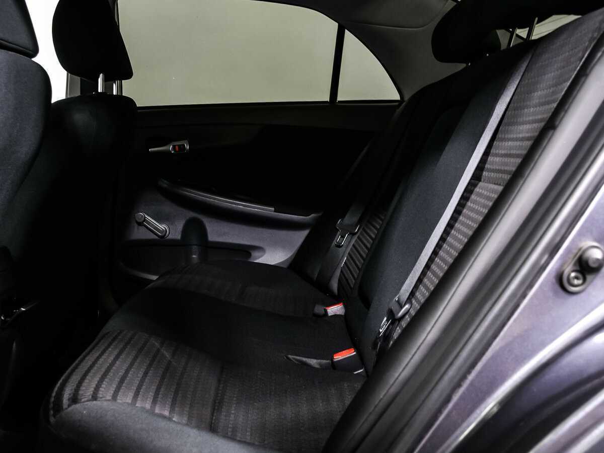 Toyota Corolla б/у, 2012, Автоматическая. Фото: #12