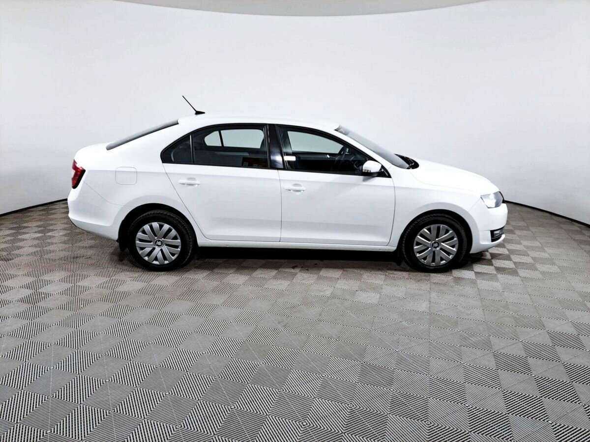 Skoda Rapid б/у, 2018, Автоматическая. Фото: #2