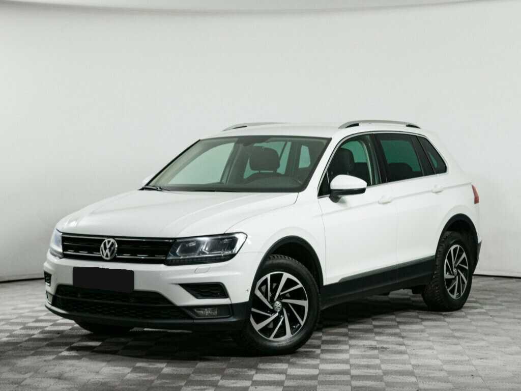 Volkswagen Tiguan б/у, 2018, Роботизированная. Посмотреть фото
