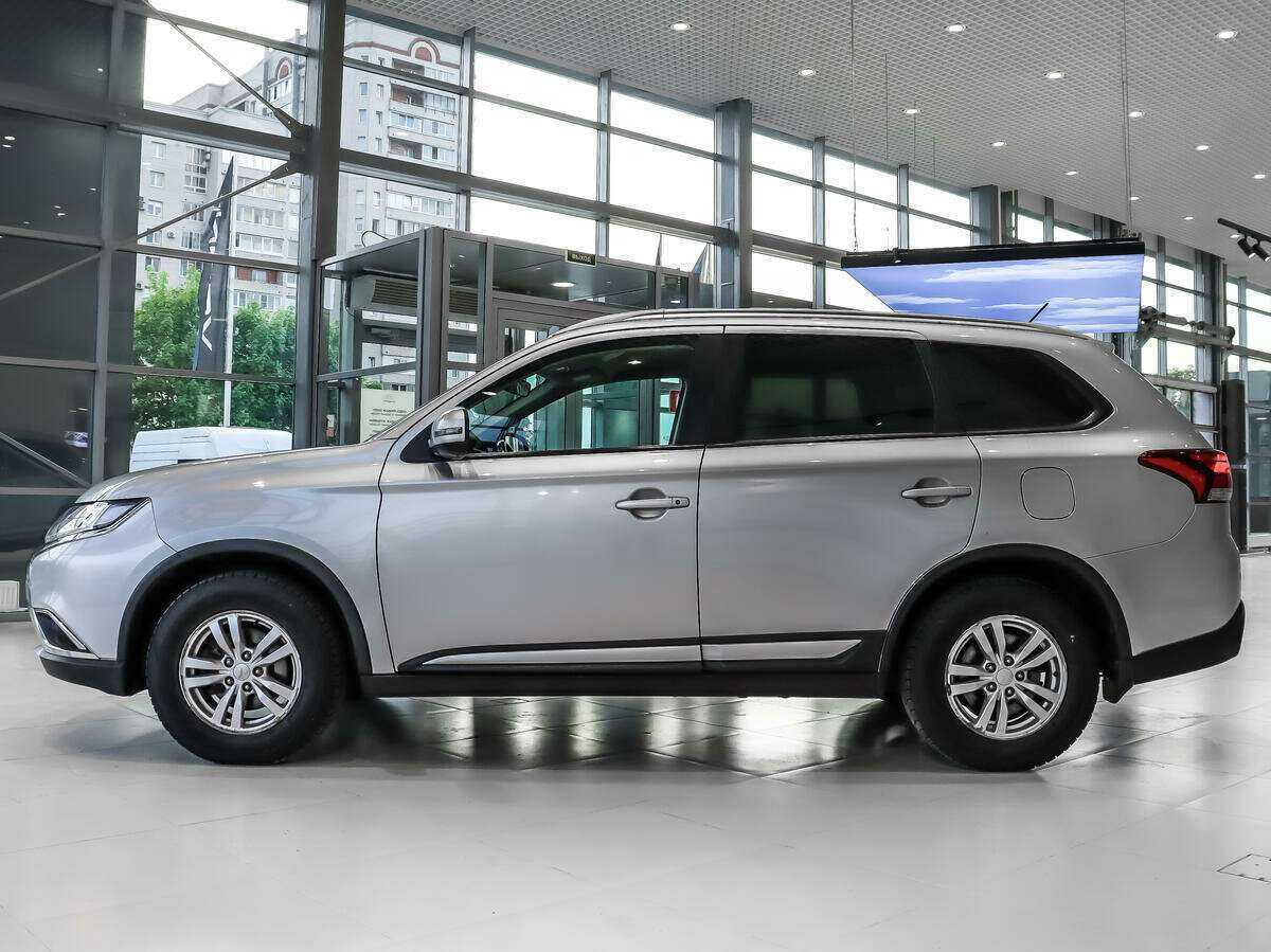 Mitsubishi Outlander б/у, 2016, Вариатор. Фото: #7