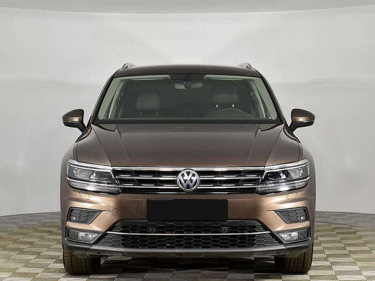 Volkswagen Tiguan б/у, 2018, Роботизированная. Фото: #2