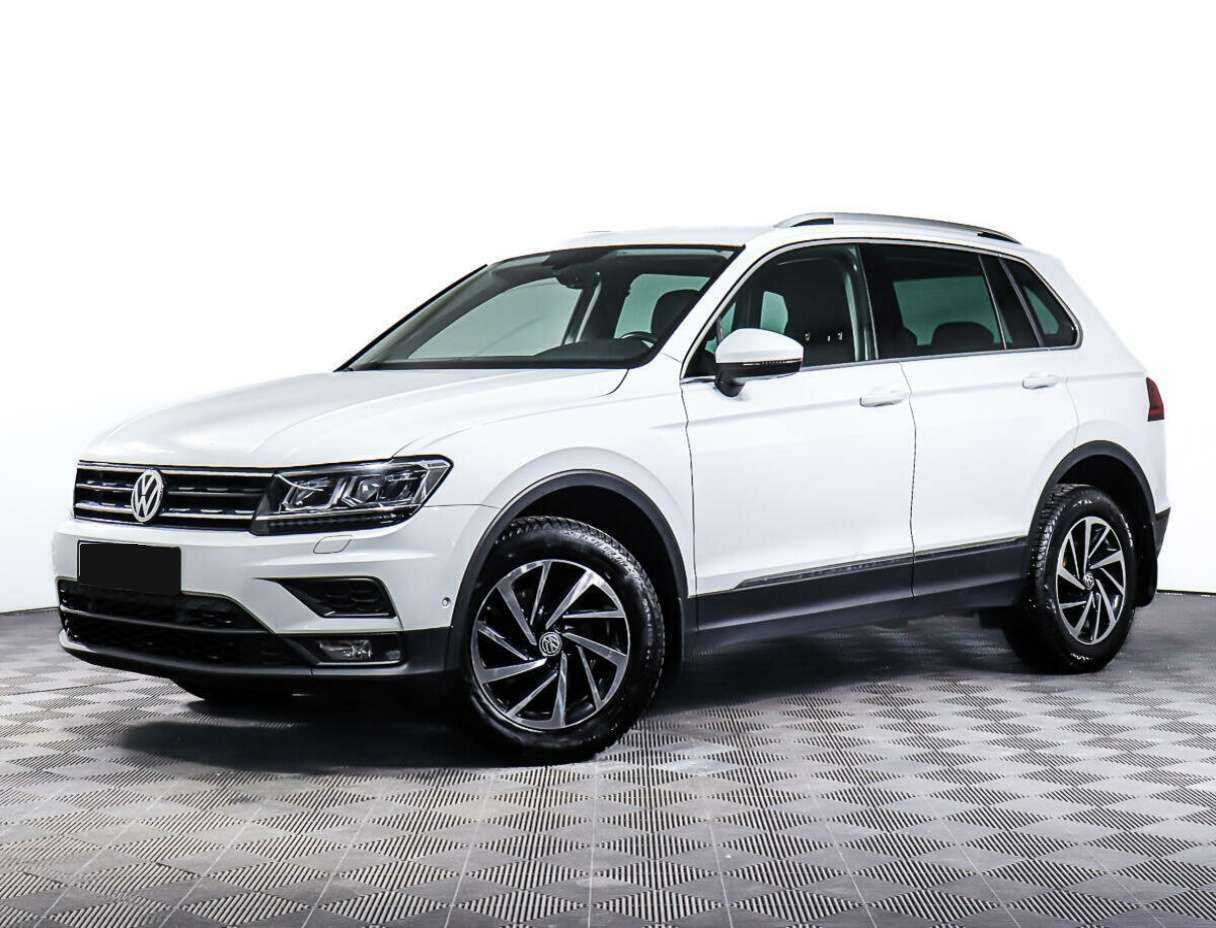 Volkswagen Tiguan б/у, 2018, Роботизированная. Посмотреть фото