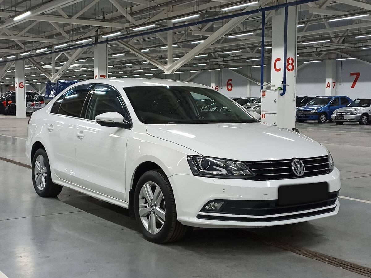 Volkswagen Jetta б/у, 2015, Роботизированная. Фото: #2