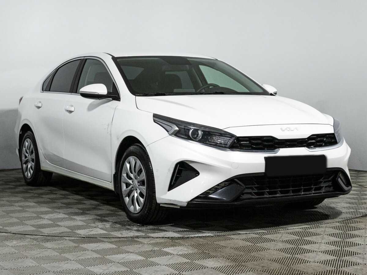 Kia Cerato б/у, 2022, Механическая. Фото: #2