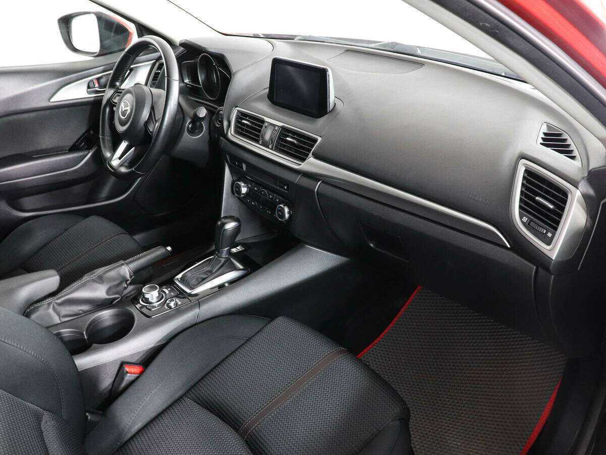Mazda 3 б/у, 2018, Автоматическая. Фото: #9