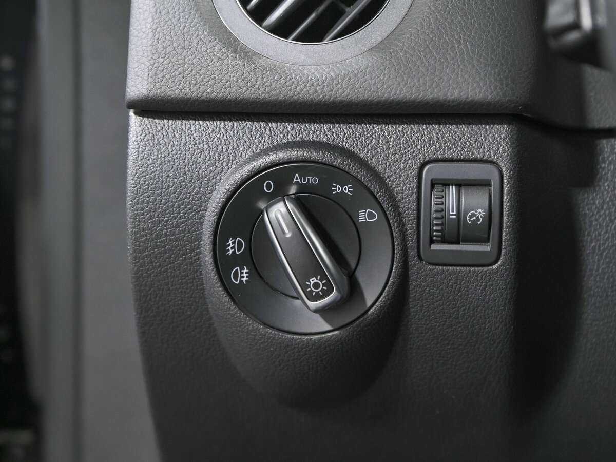Volkswagen Tiguan б/у, 2013, Автоматическая. Фото: #12