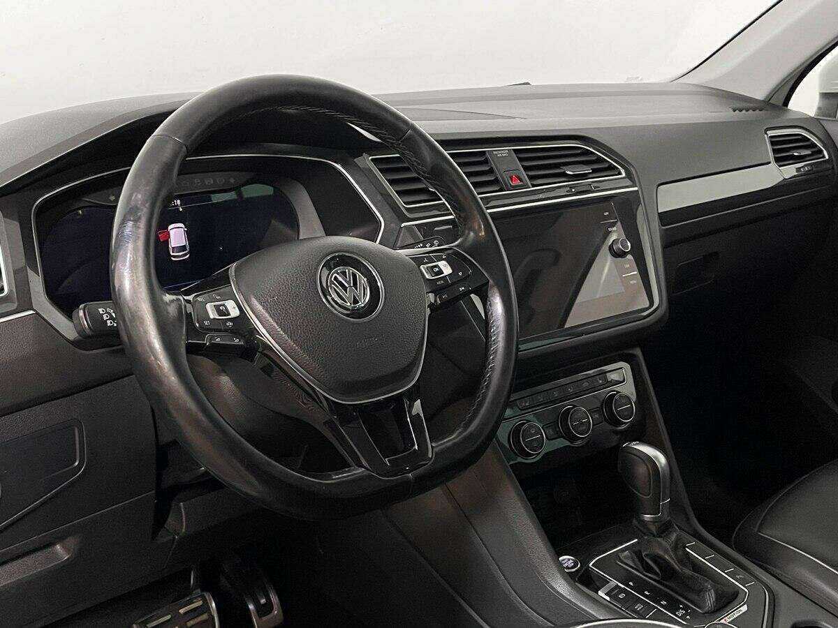 Volkswagen Tiguan б/у, 2018, Роботизированная. Фото: #14