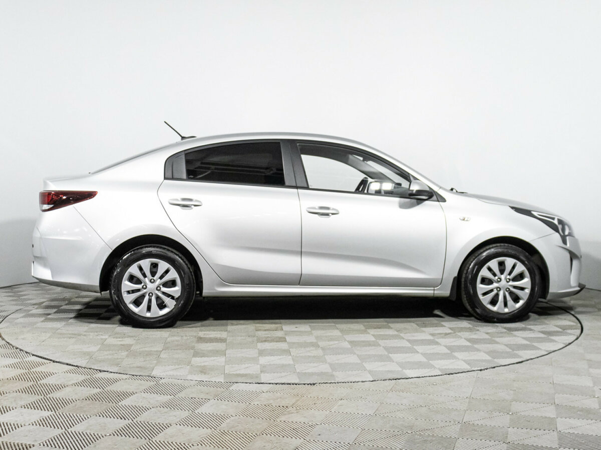 Kia Rio б/у, 2021, Автоматическая. Фото: #3