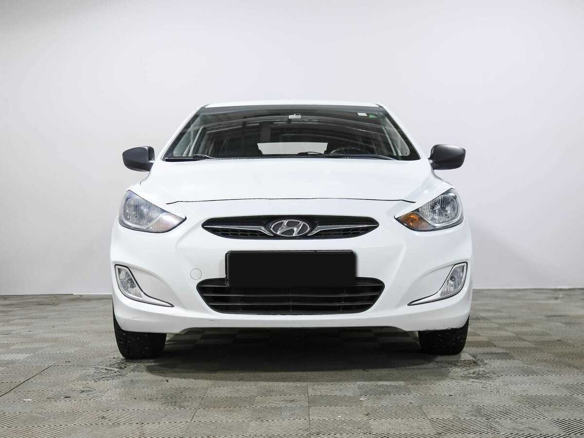 Hyundai Solaris б/у, 2013, Автоматическая. Фото: #1