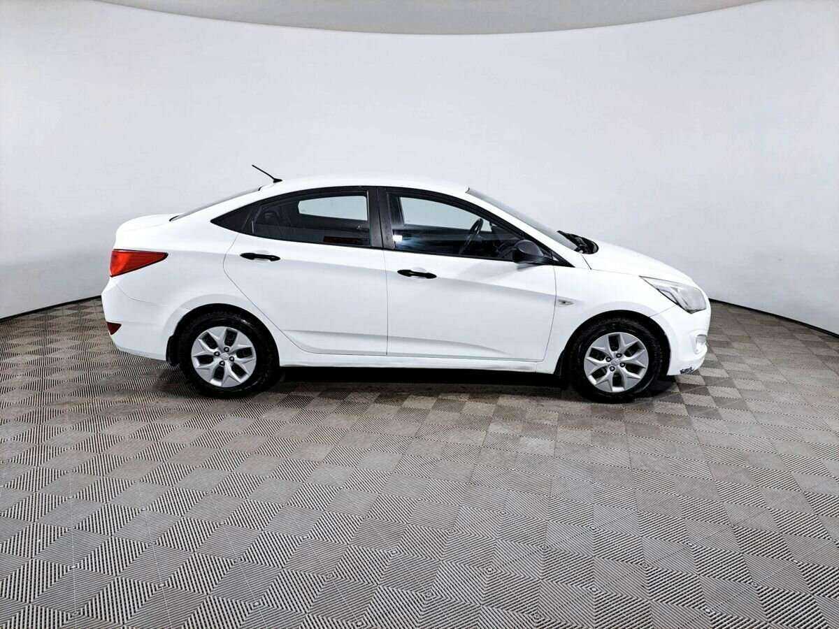 Hyundai Solaris б/у, 2014, Механическая. Фото: #3