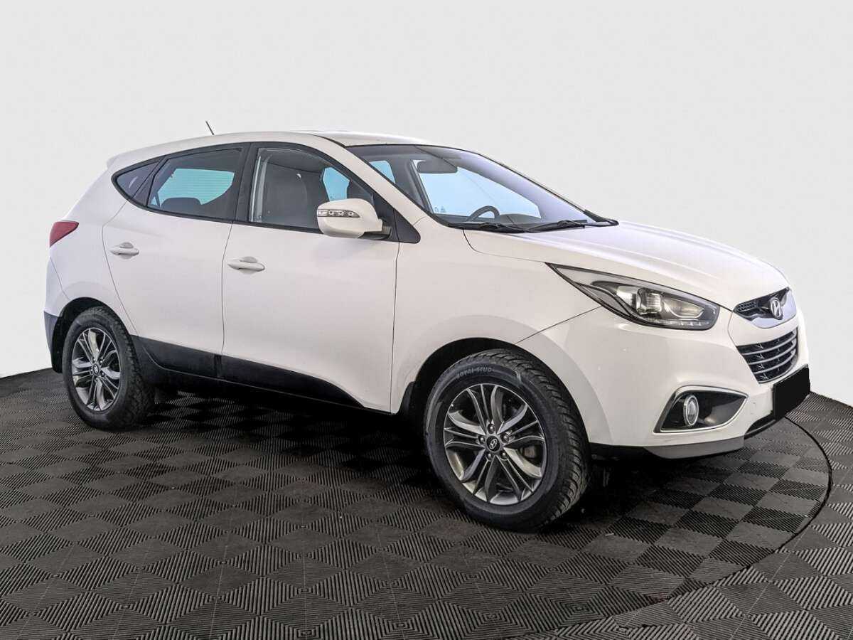 Hyundai ix35 б/у, 2015, Автоматическая. Фото: #2