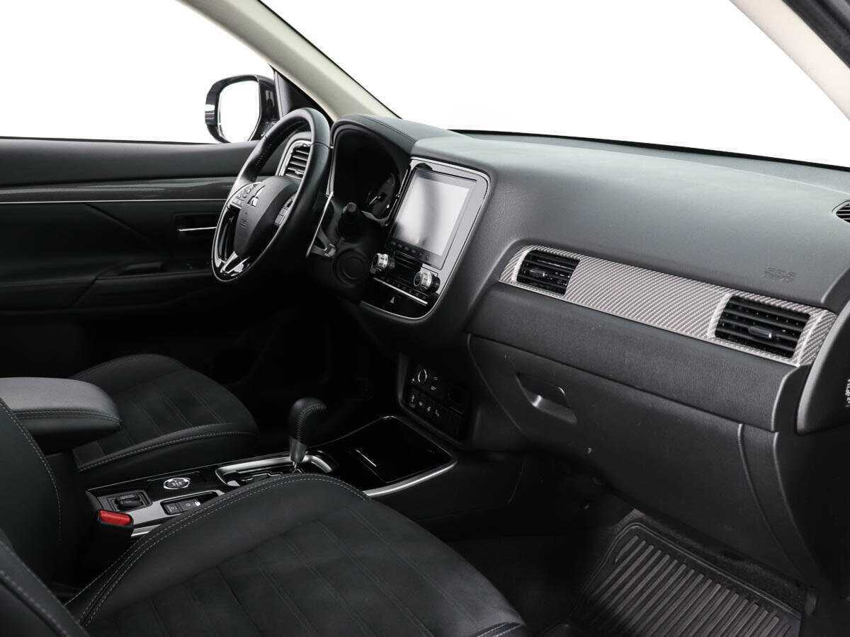 Mitsubishi Outlander б/у, 2022, Вариатор. Фото: #8