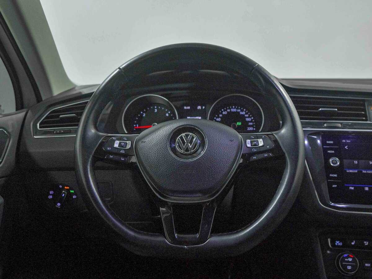 Volkswagen Tiguan б/у, 2018, Роботизированная. Фото: #6
