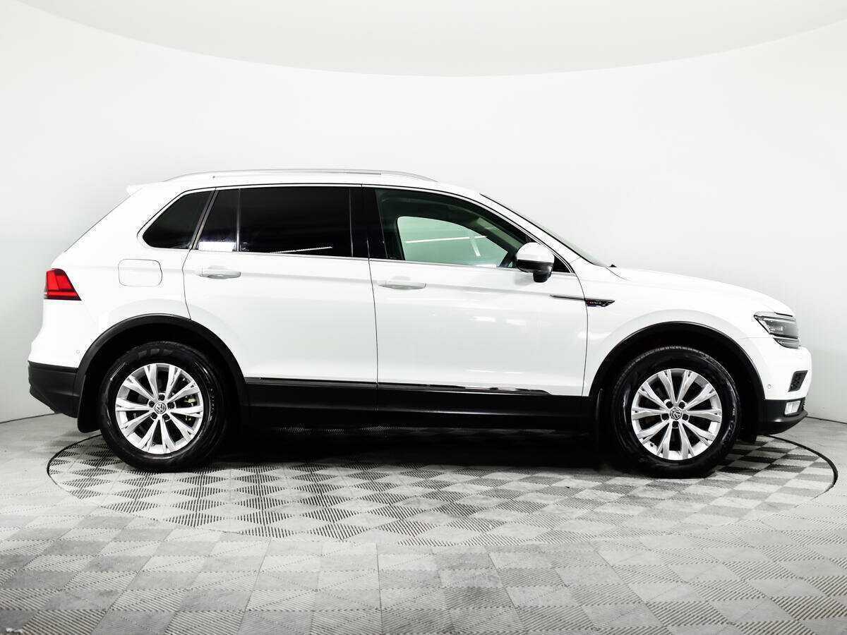 Volkswagen Tiguan б/у, 2017, Роботизированная. Фото: #3