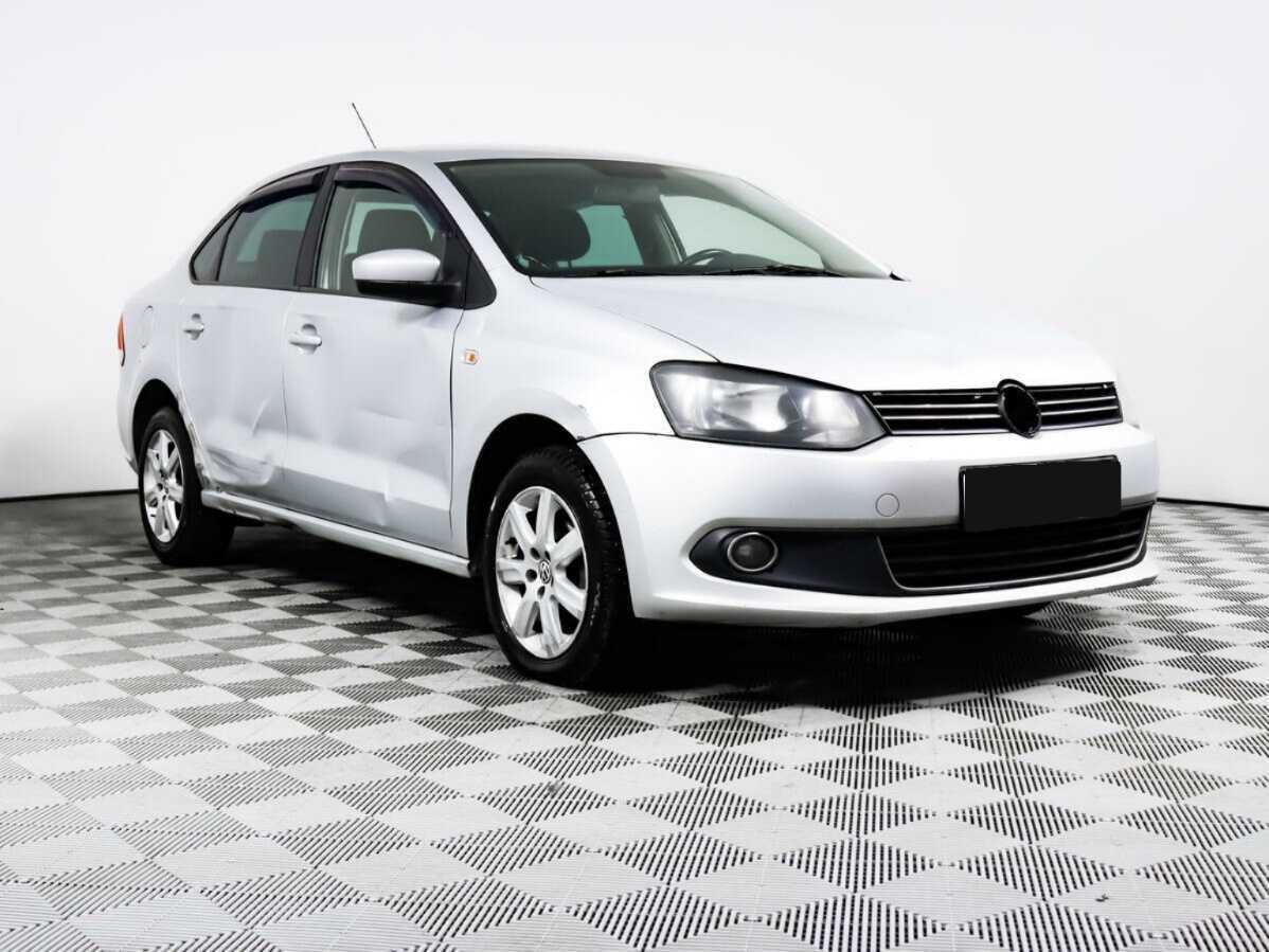 Volkswagen Polo б/у, 2012, Автоматическая. Фото: #2