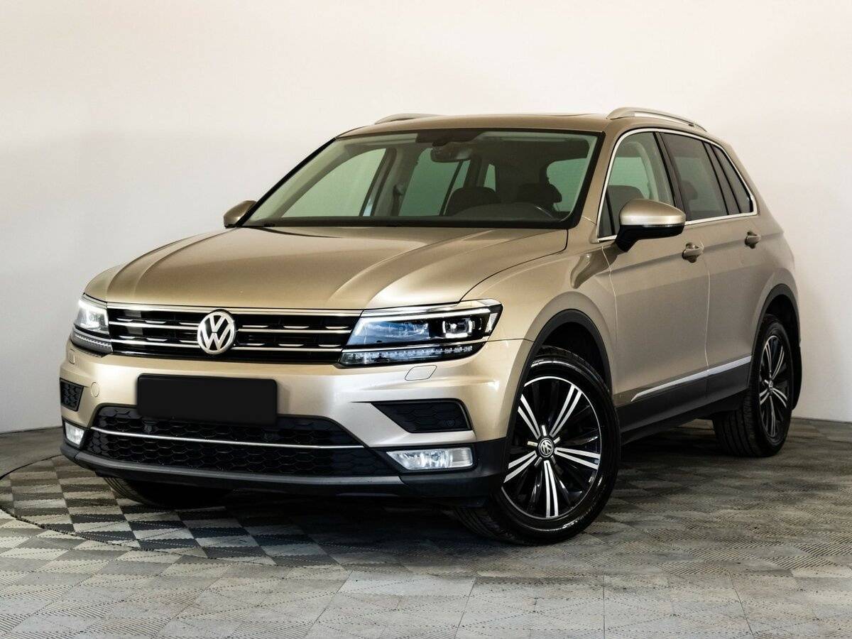 Volkswagen Tiguan б/у, 2017, Роботизированная. Посмотреть фото