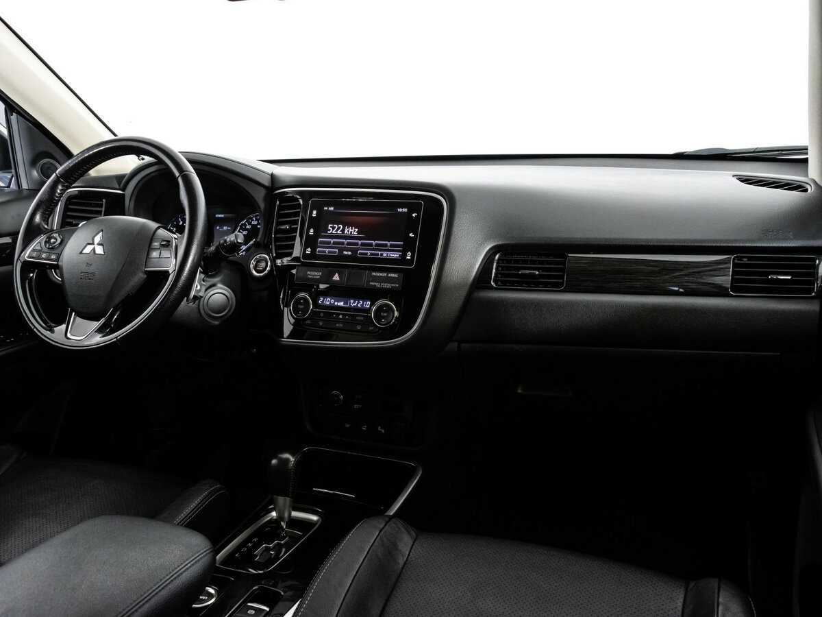 Mitsubishi Outlander б/у, 2018, Вариатор. Фото: #6
