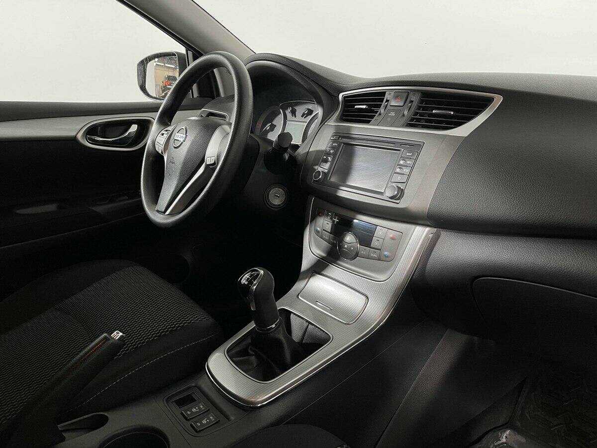 Nissan Sentra б/у, 2015, Механическая. Фото: #8