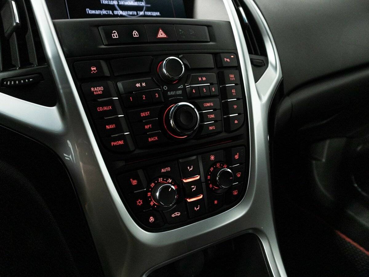 Opel Astra б/у, 2013, Автоматическая. Фото: #15
