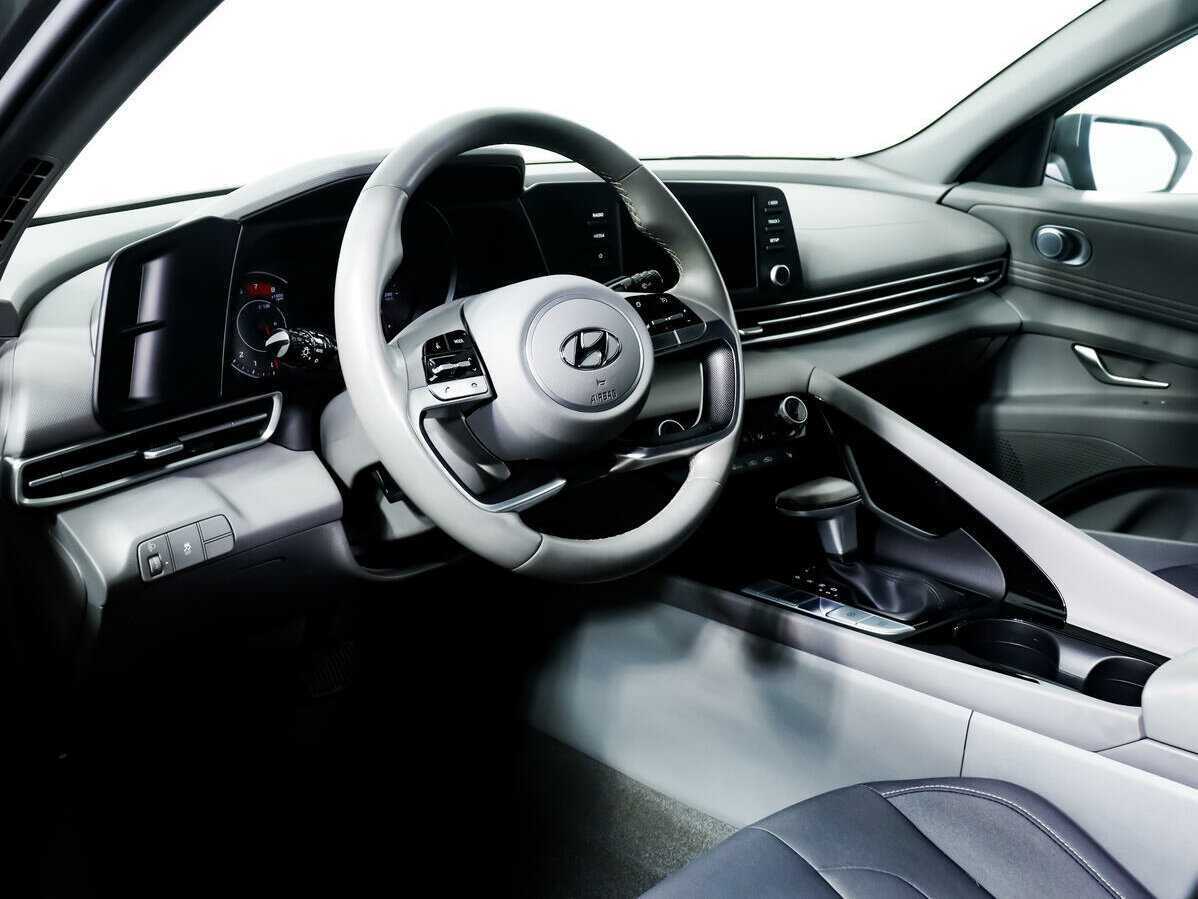 Hyundai Elantra б/у, 2021, Автоматическая. Фото: #12