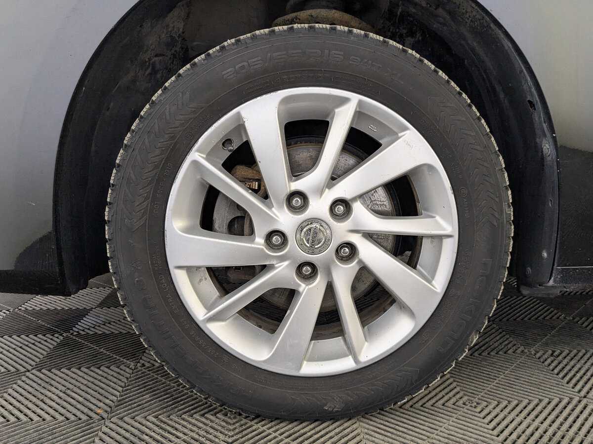 Nissan Sentra б/у, 2014, Механическая. Фото: #11