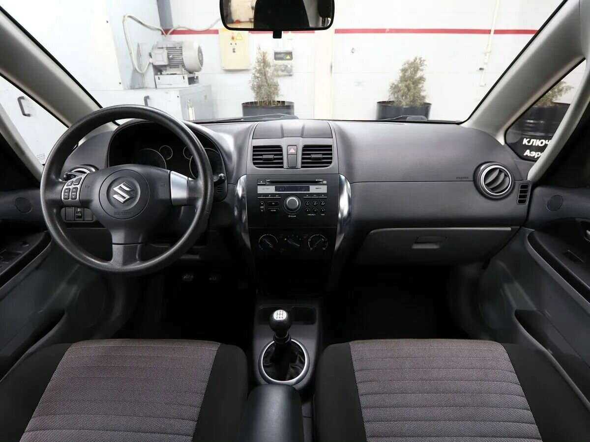 Suzuki SX4 б/у, 2013, Механическая. Фото: #11