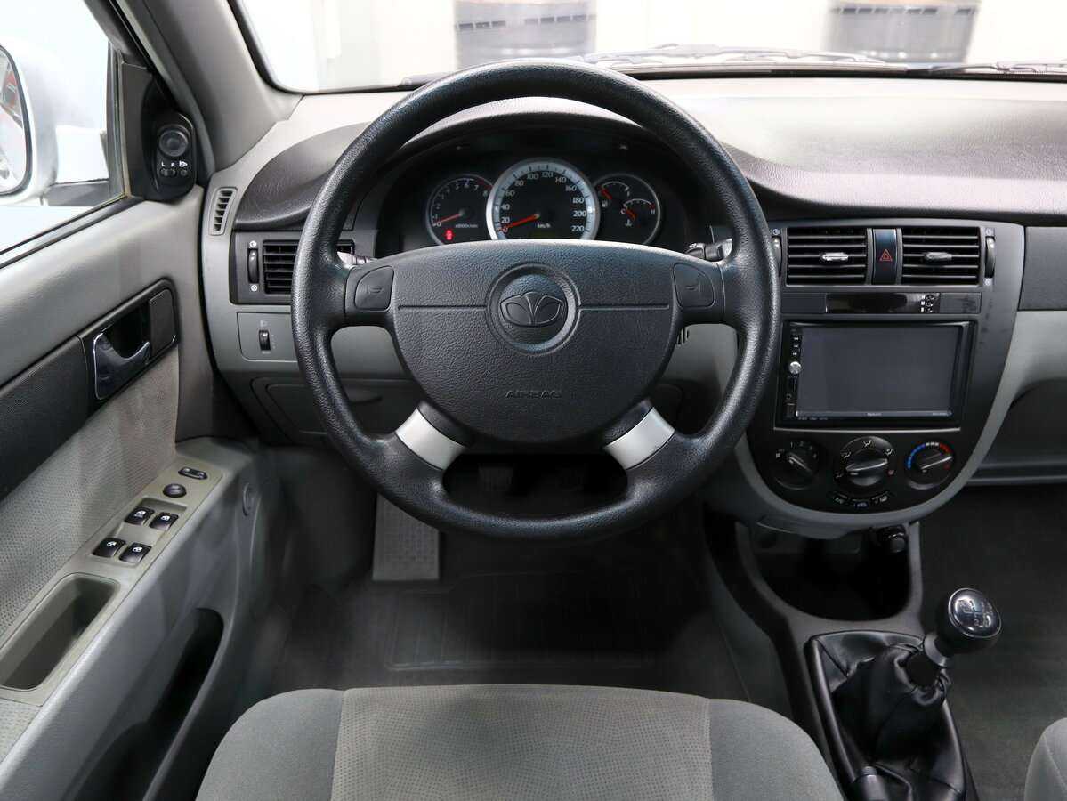 Daewoo Gentra б/у, 2013, Механическая. Фото: #16