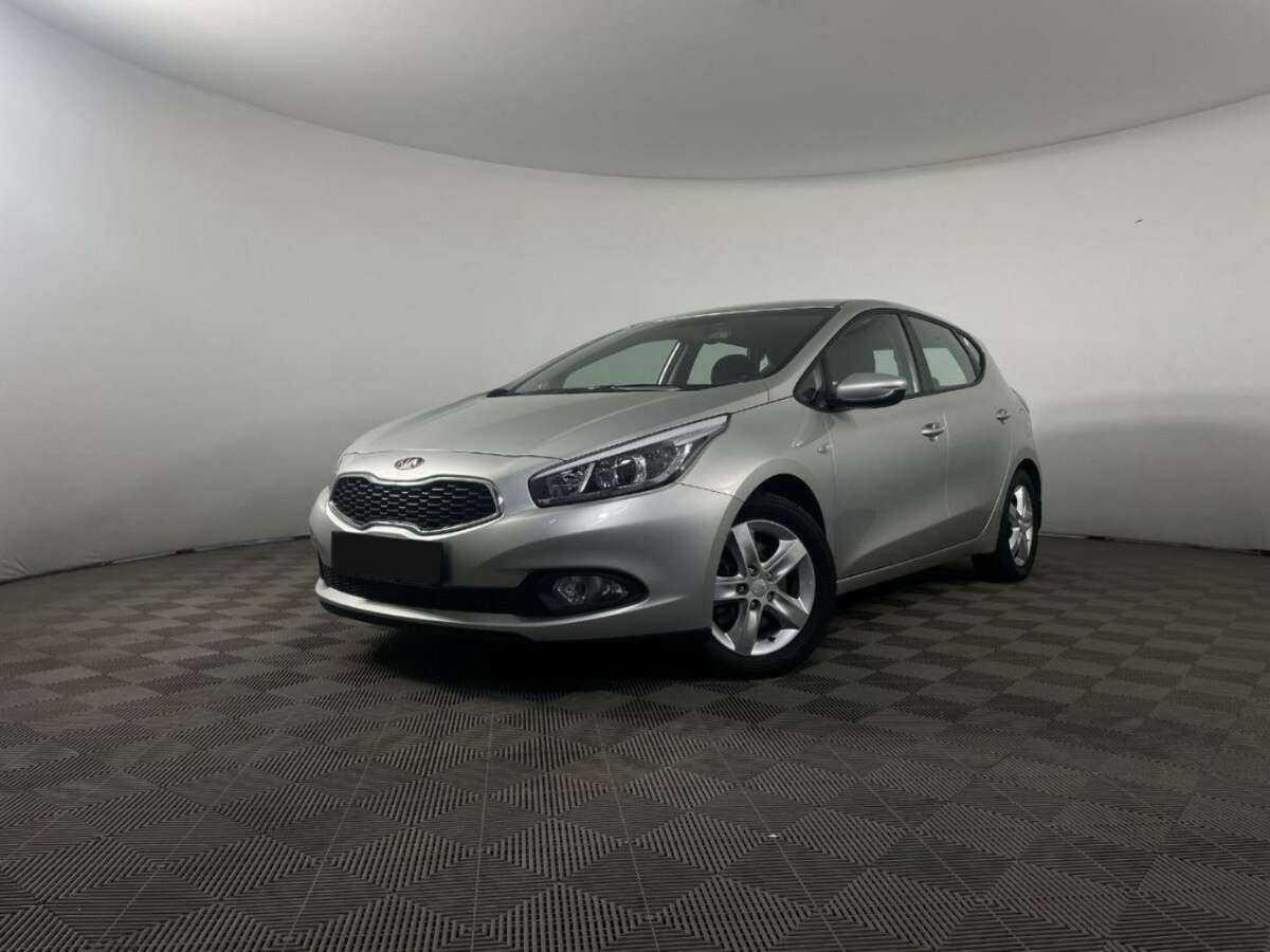 Kia Ceed б/у, 2015, Автоматическая. Фото: #0