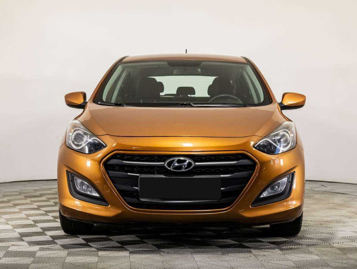 Hyundai i30 б/у, 2016, Автоматическая. Фото: #1