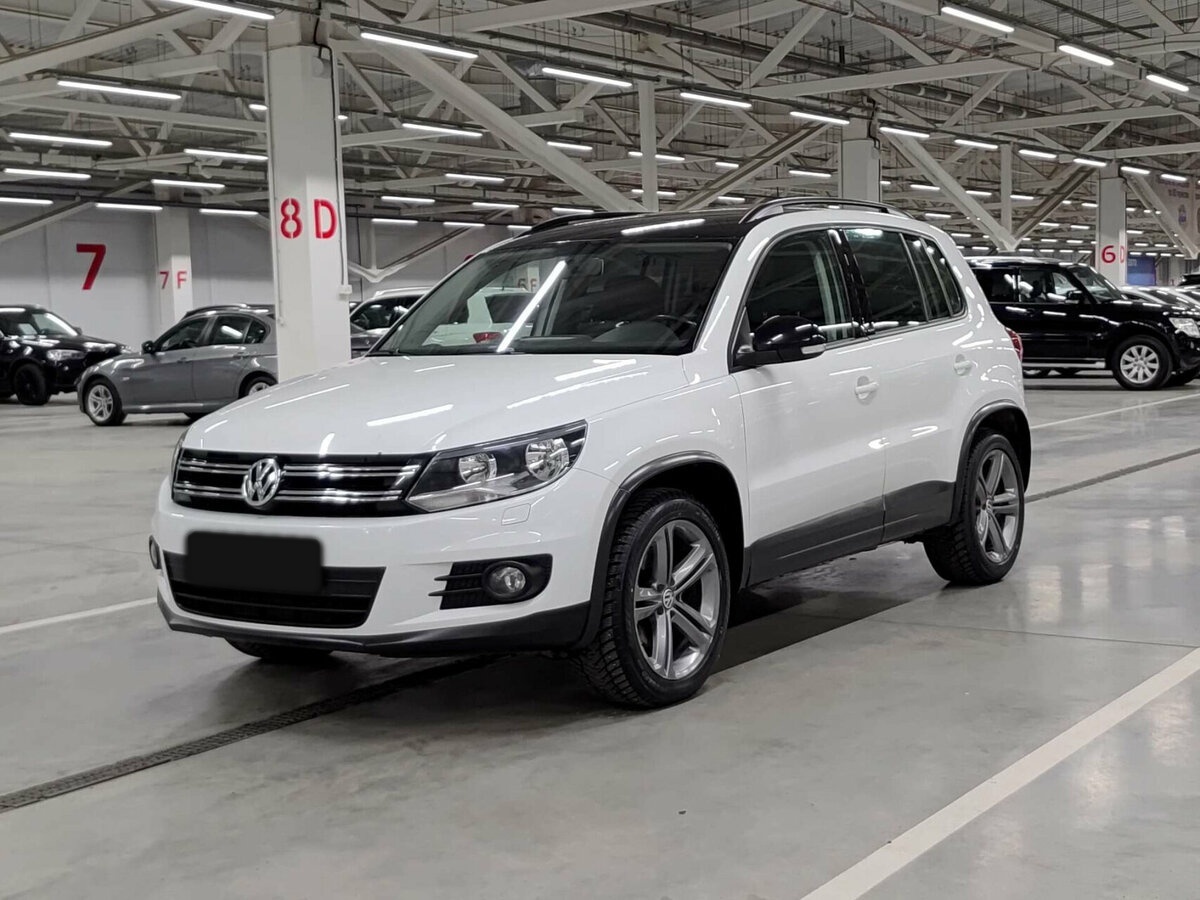 Volkswagen Tiguan б/у, 2016, Автоматическая. Фото: #0