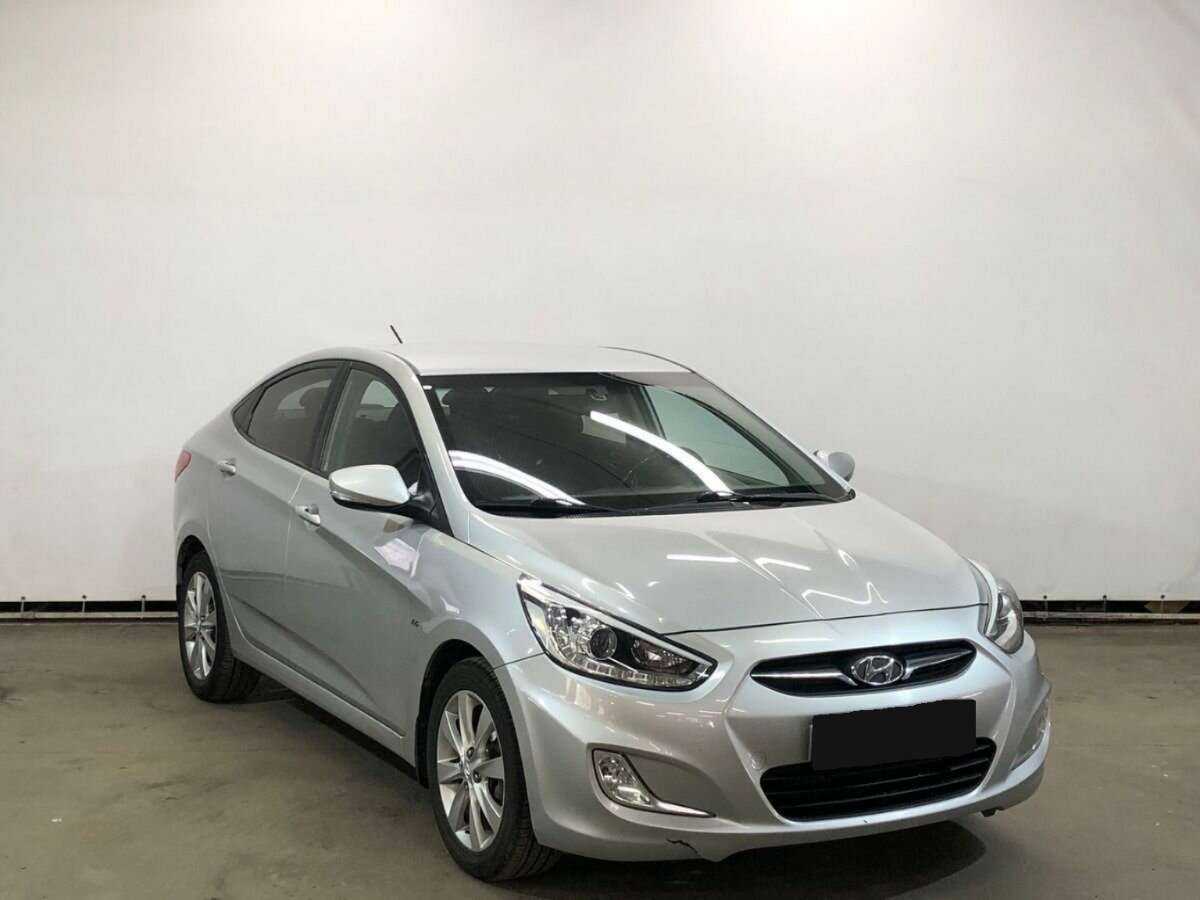 Hyundai Solaris б/у, 2014, Механическая. Фото: #2