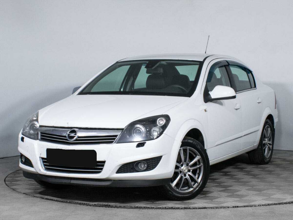 Opel Astra б/у, 2014, Механическая. Посмотреть фото
