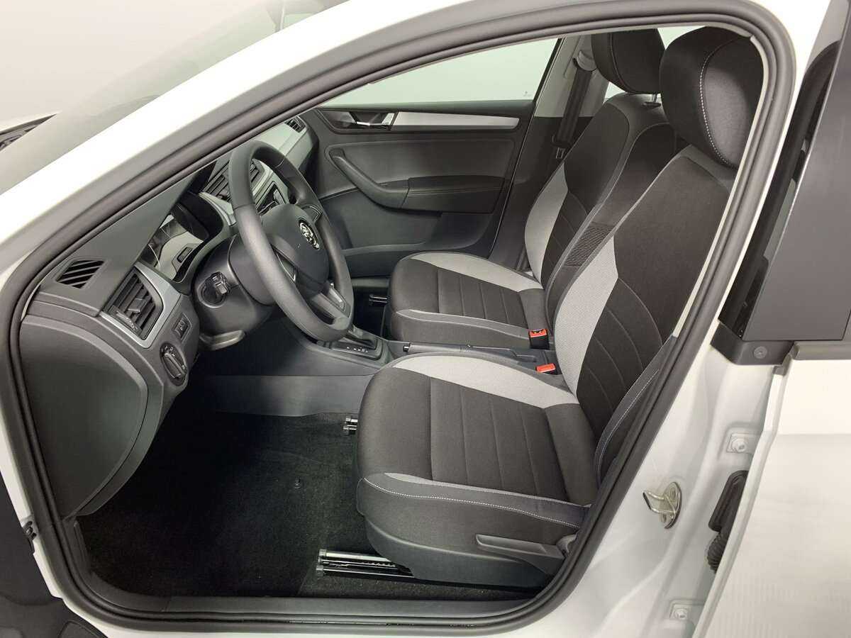 Skoda Rapid б/у, 2019, Автоматическая. Фото: #13
