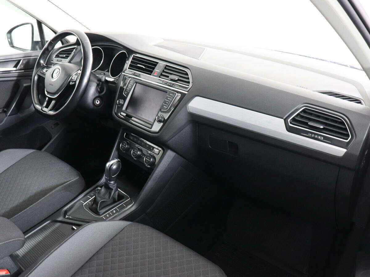 Volkswagen Tiguan б/у, 2017, Роботизированная. Фото: #8