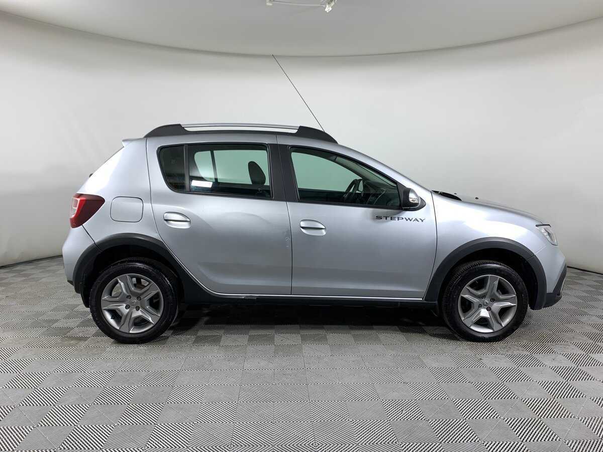 Renault Sandero б/у, 2022, Механическая. Фото: #3