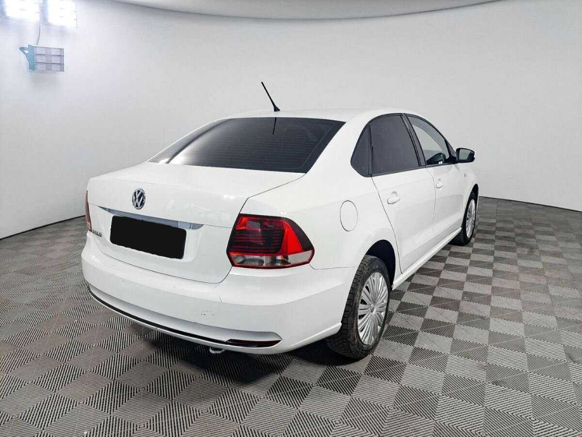 Volkswagen Polo б/у, 2016, Механическая. Фото: #4