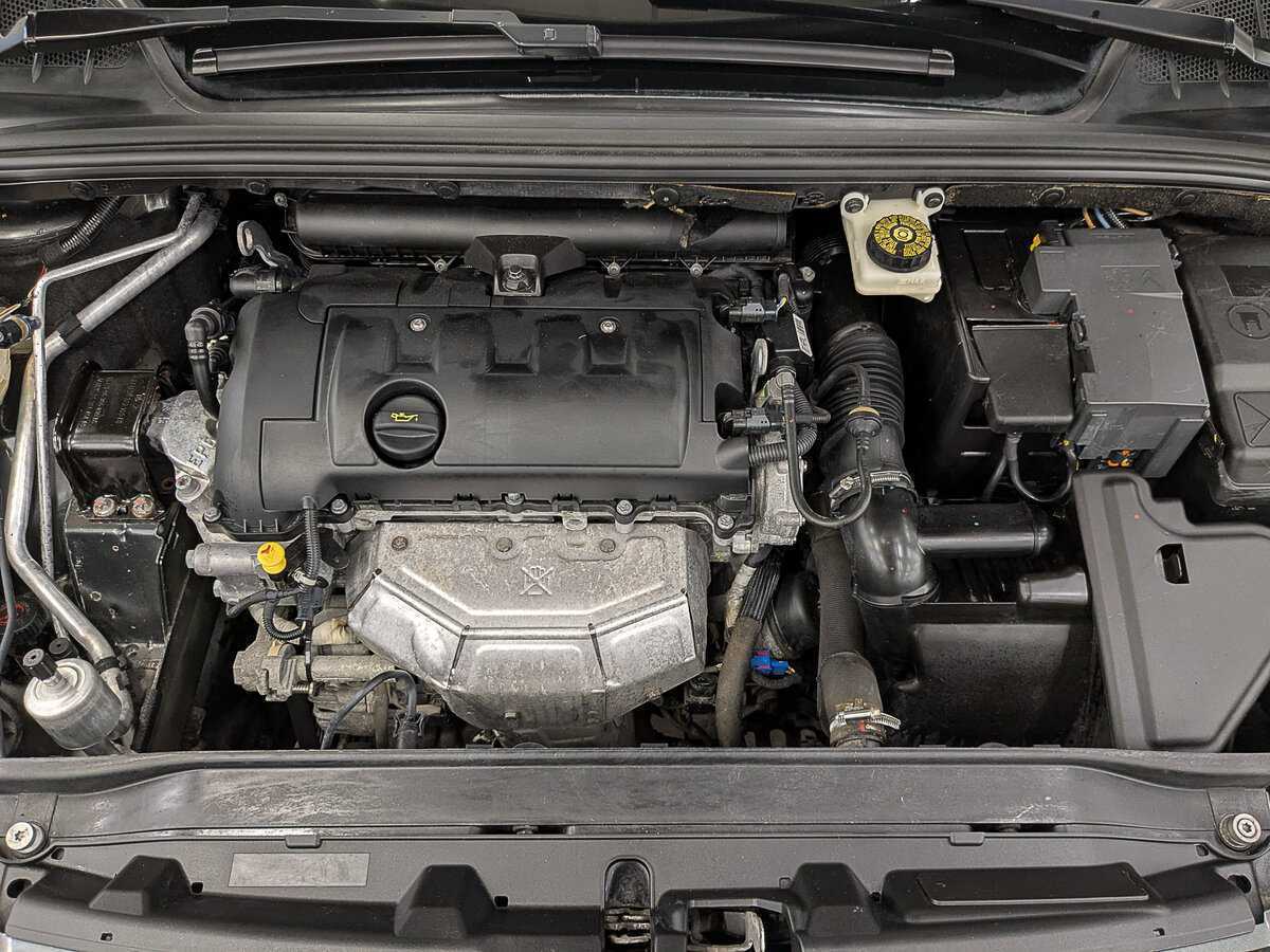 Peugeot 308 б/у, 2012, Автоматическая. Фото: #8