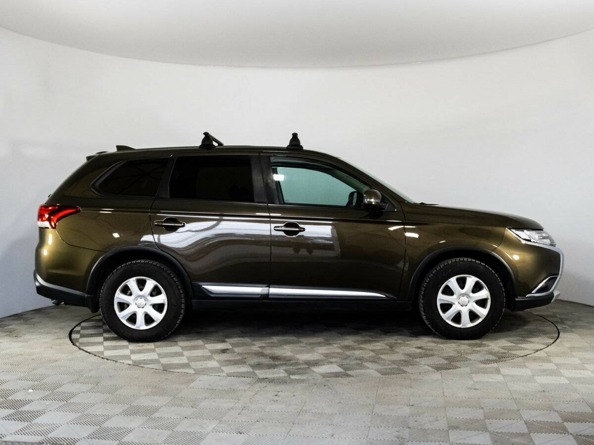 Mitsubishi Outlander б/у, 2018, Вариатор. Фото: #3