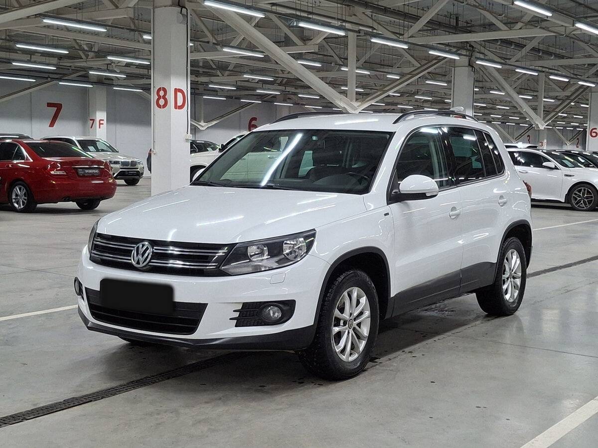 Volkswagen Tiguan б/у, 2016, Автоматическая. Фото: #0